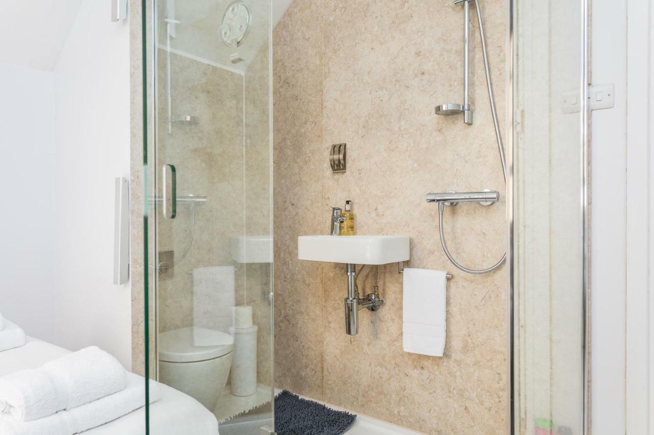 Beautiful pied-a-terre to explore Londra Esterno foto