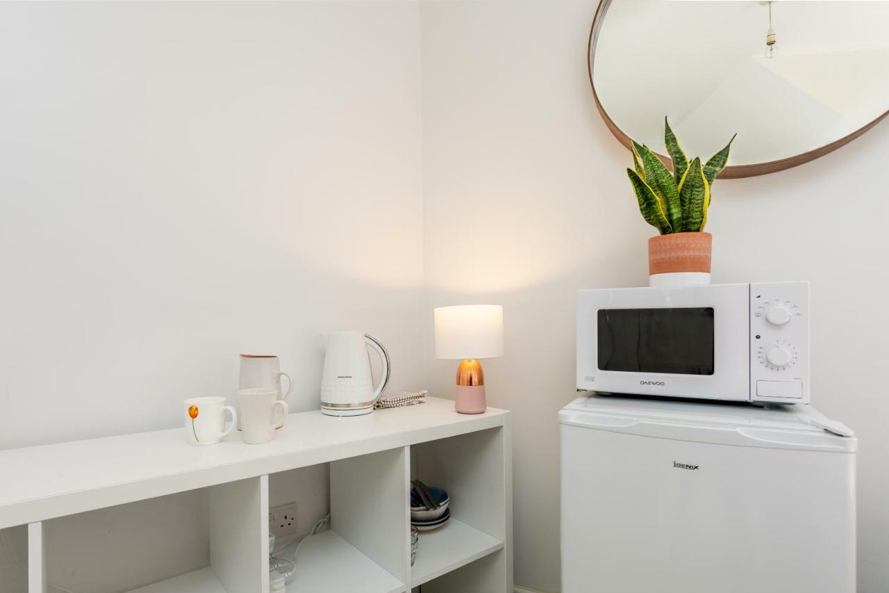 Beautiful pied-a-terre to explore Londra Esterno foto